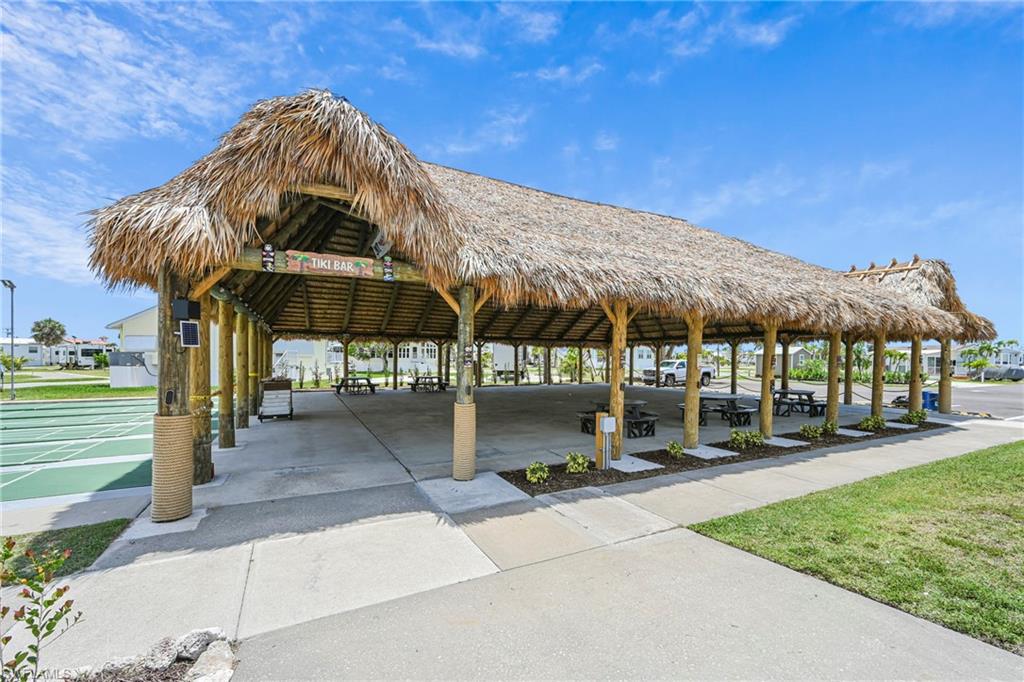 PALMETTO PALMS R V - Land