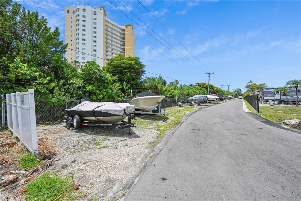 PALMETTO PALMS R V - Land
