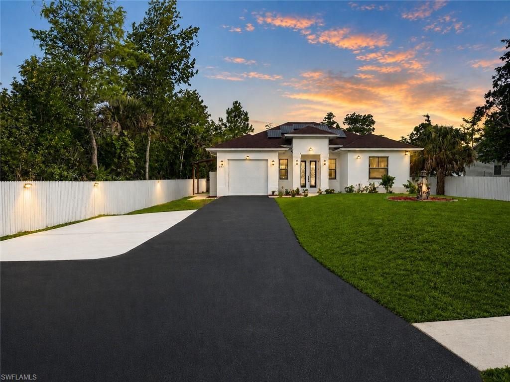 Photo of 233 39th AVE NE, NAPLES, FL 34120 (MLS # 226020685)