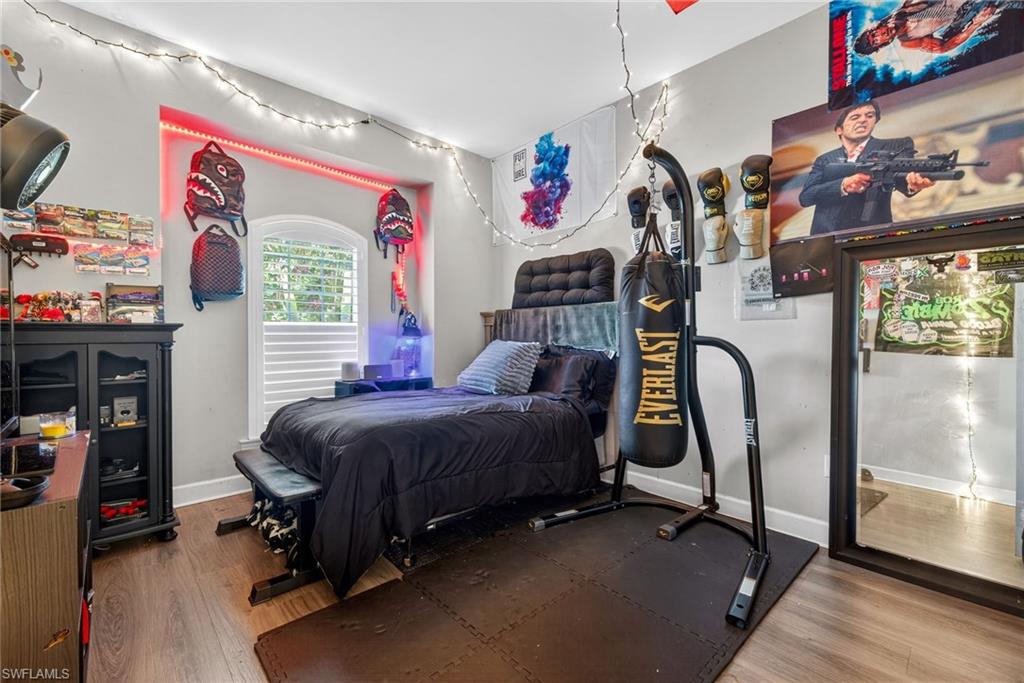 ESTERO POINTE - Residential