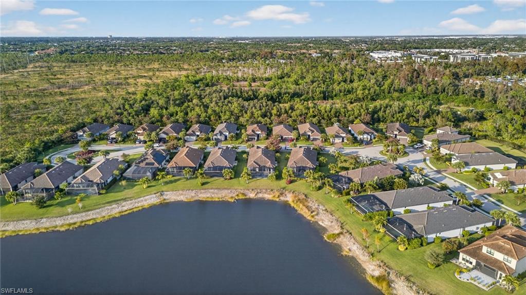 ESTERO POINTE - Residential