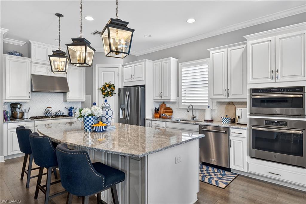 ESTERO POINTE - Residential