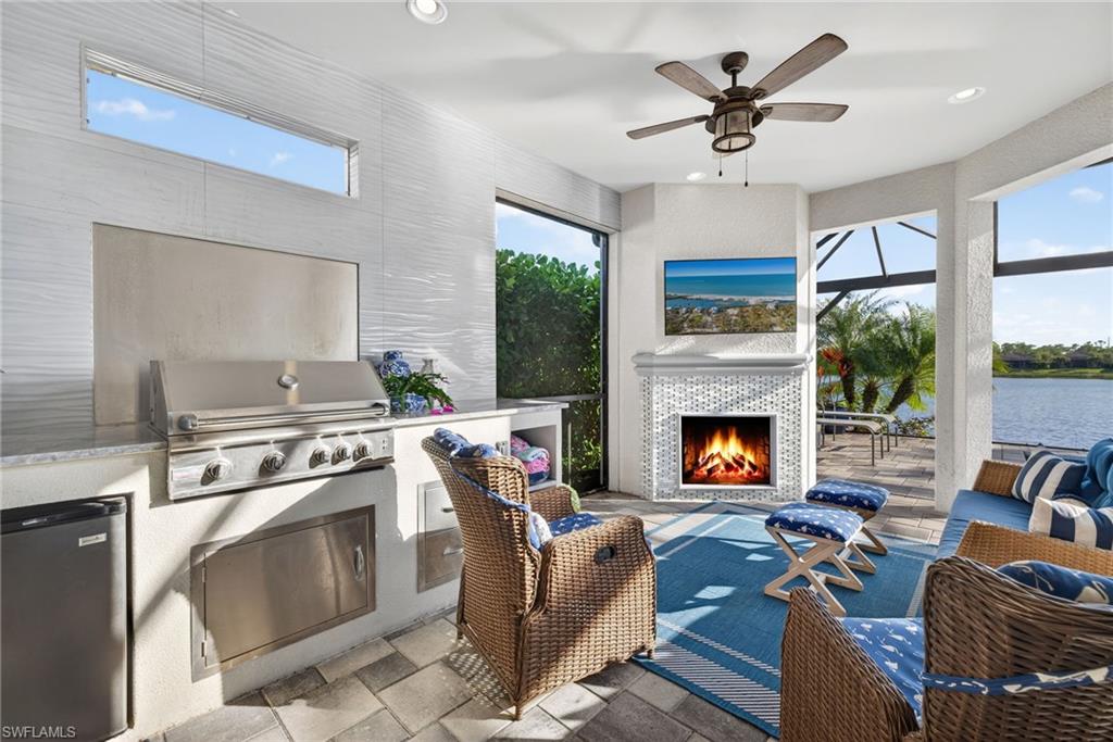 ESTERO POINTE - Residential