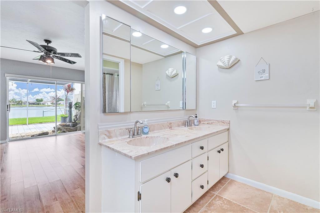 SHAMROCK LAKES - Residential