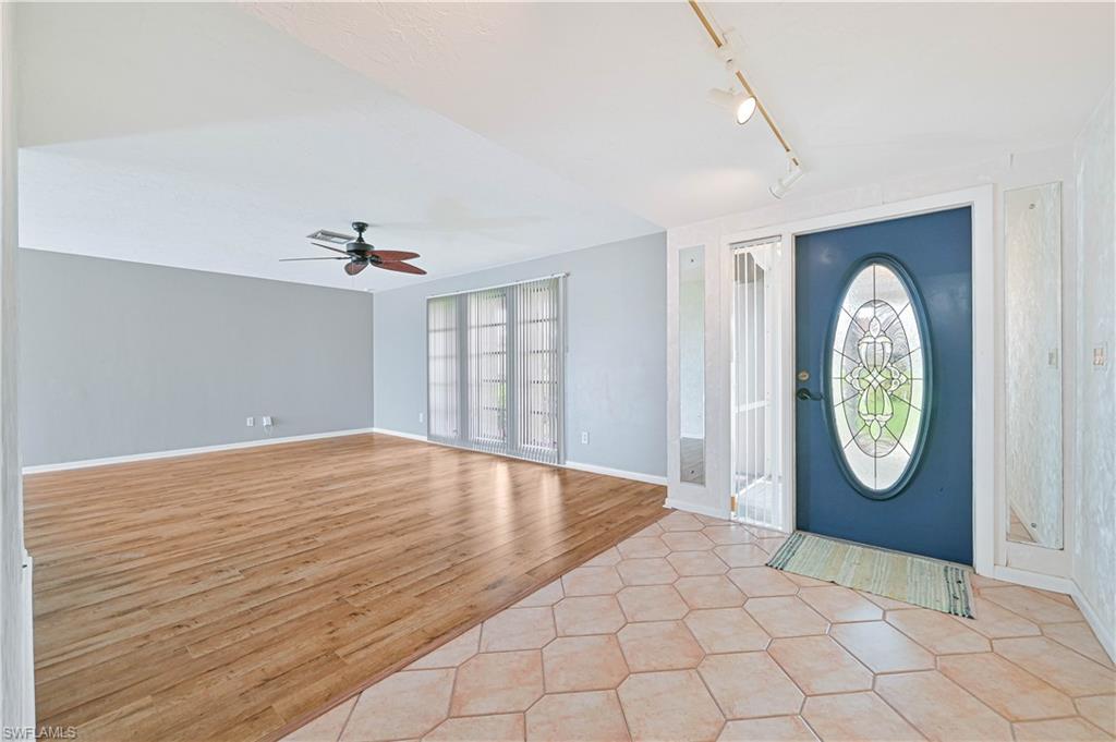 SHAMROCK LAKES - Residential