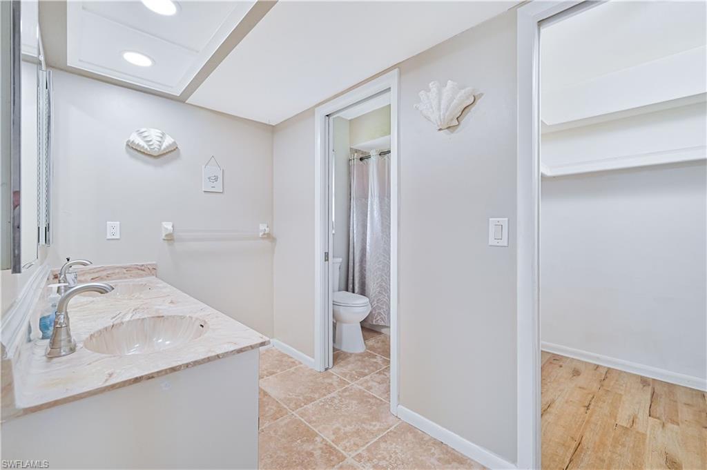 SHAMROCK LAKES - Residential