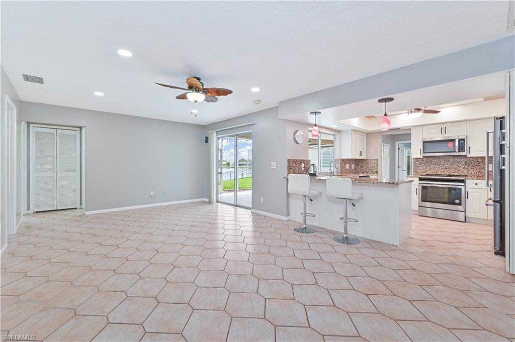 SHAMROCK LAKES - Residential