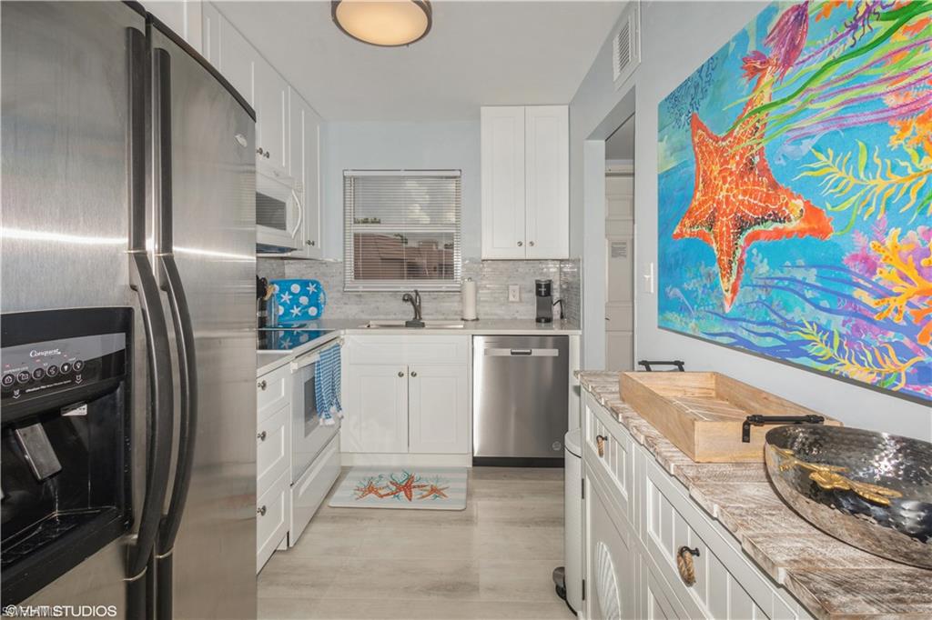 TURTLE LAKE GOLF COLONY - Residential Lease