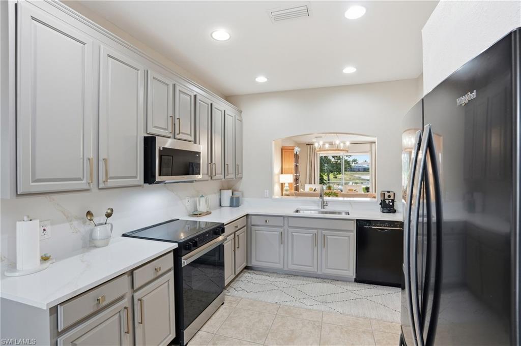 REFLECTION LAKES OF NAPLES - Residential