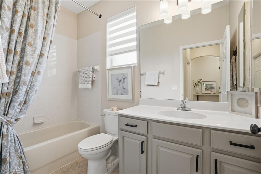 REFLECTION LAKES OF NAPLES - Residential