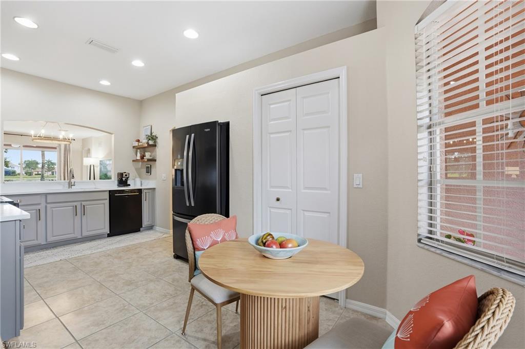 REFLECTION LAKES OF NAPLES - Residential