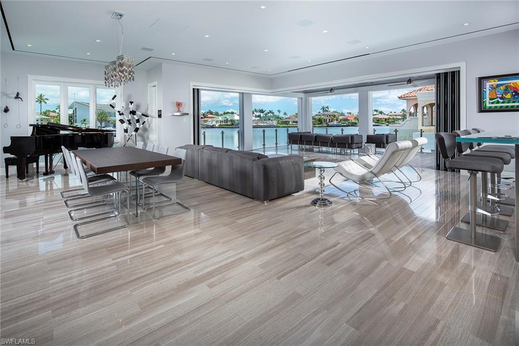 PARK SHORE - Residential