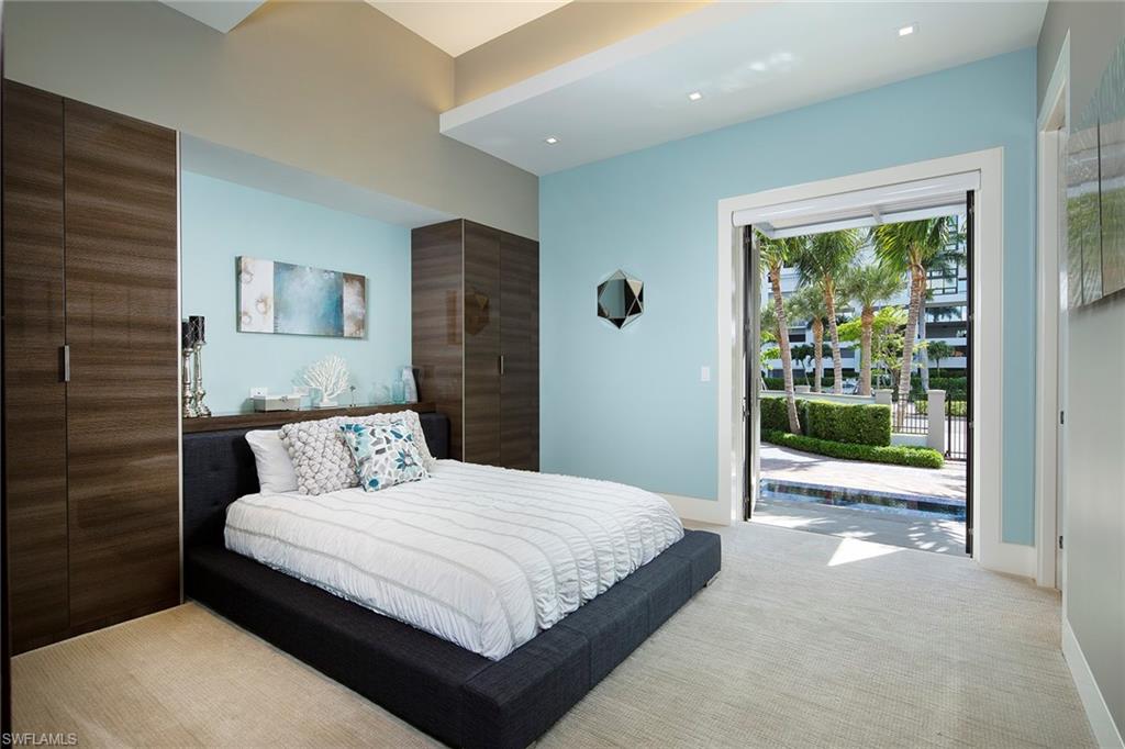 PARK SHORE - Residential