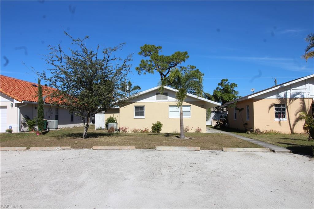 NAPLES PARK - Residential