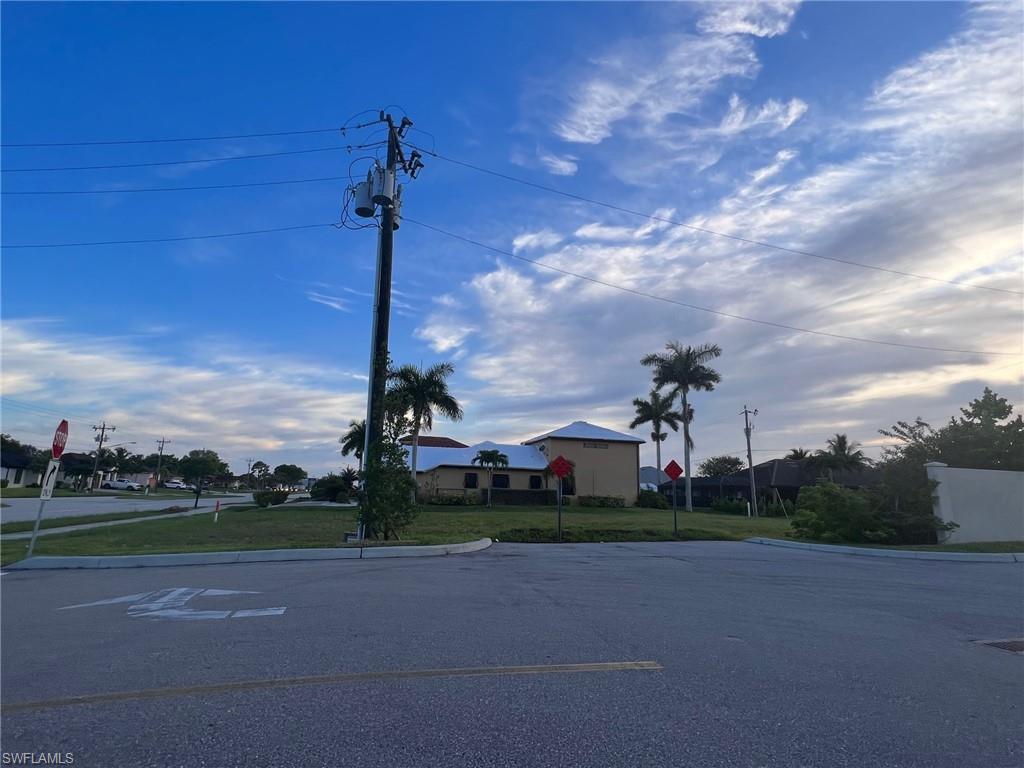 CAPE CORAL - Commercial Sale