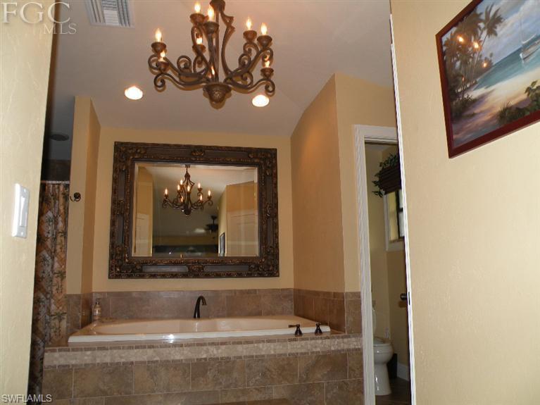 River Forest Island - Residential