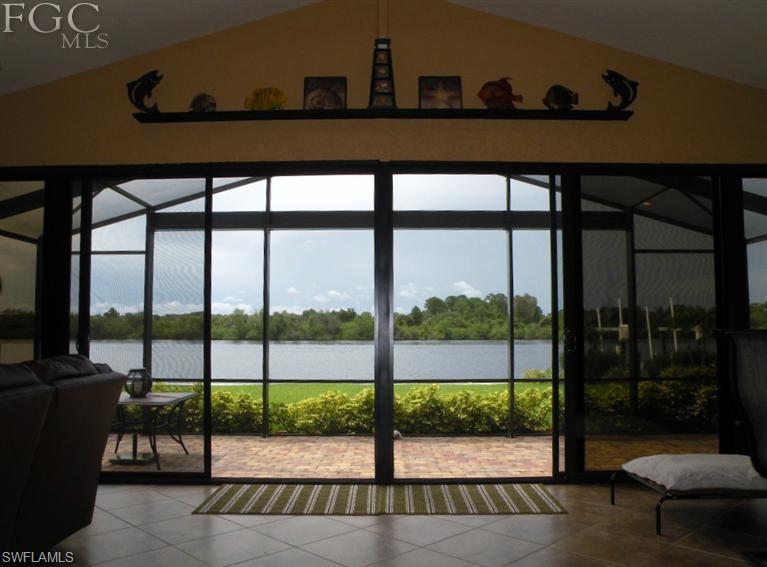 River Forest Island - Residential