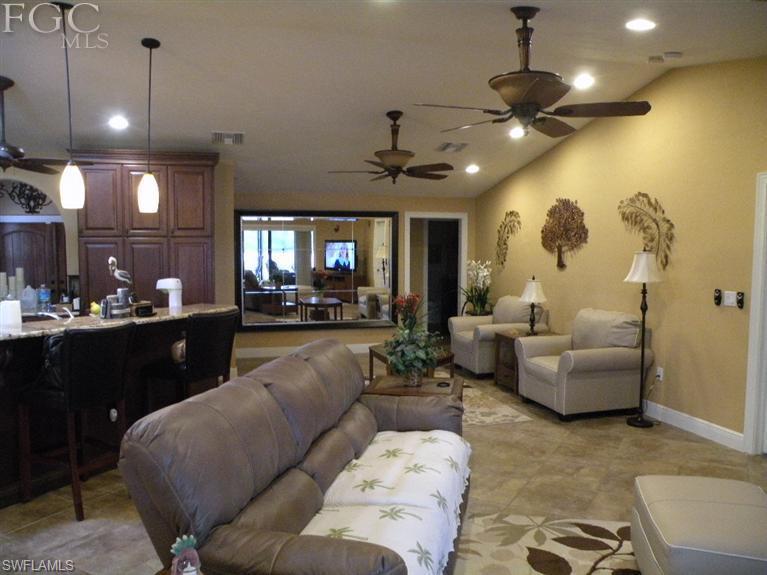 River Forest Island - Residential