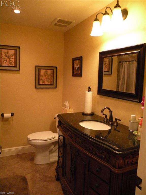 River Forest Island - Residential