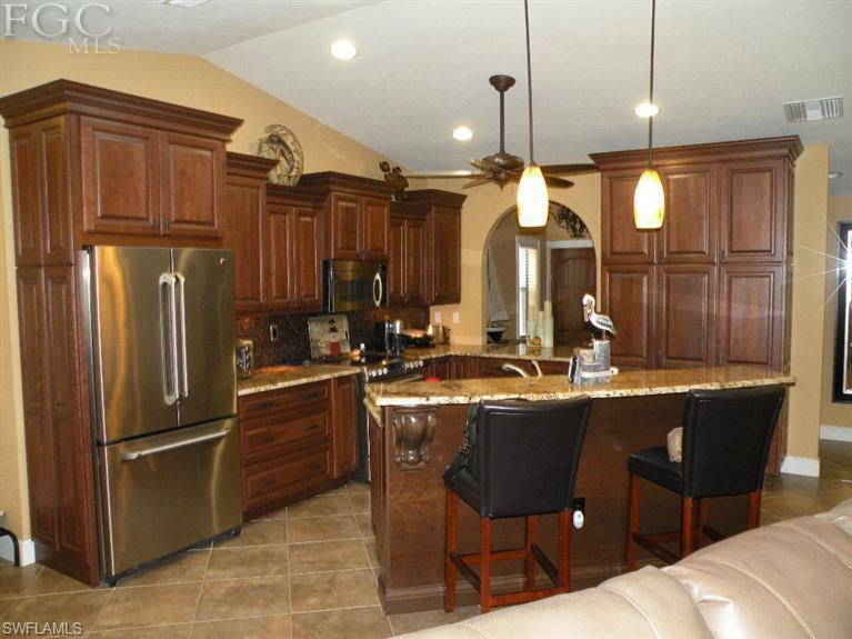 River Forest Island - Residential