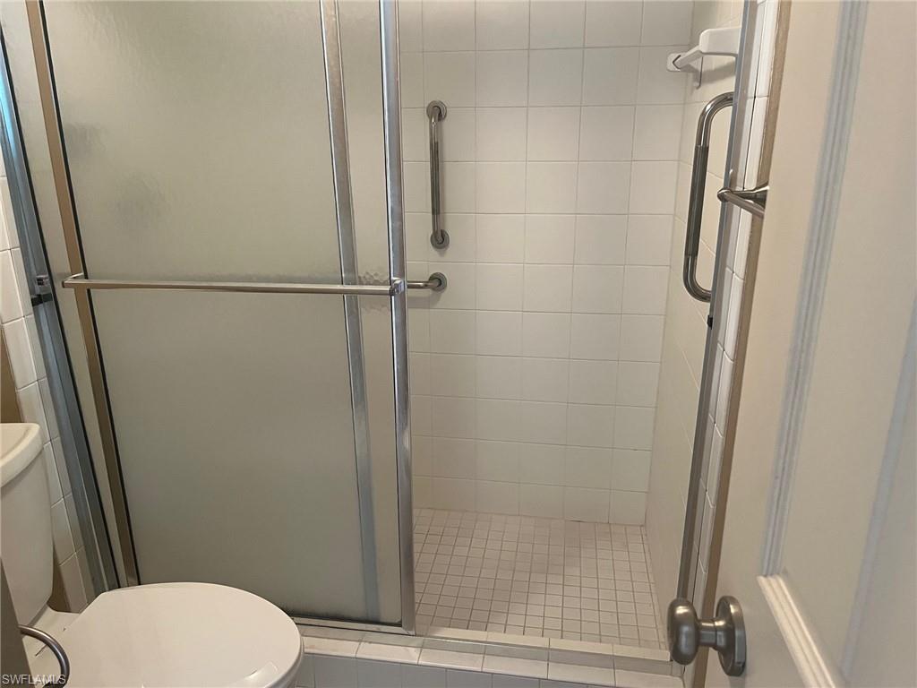 SEVEN LAKES - Residential