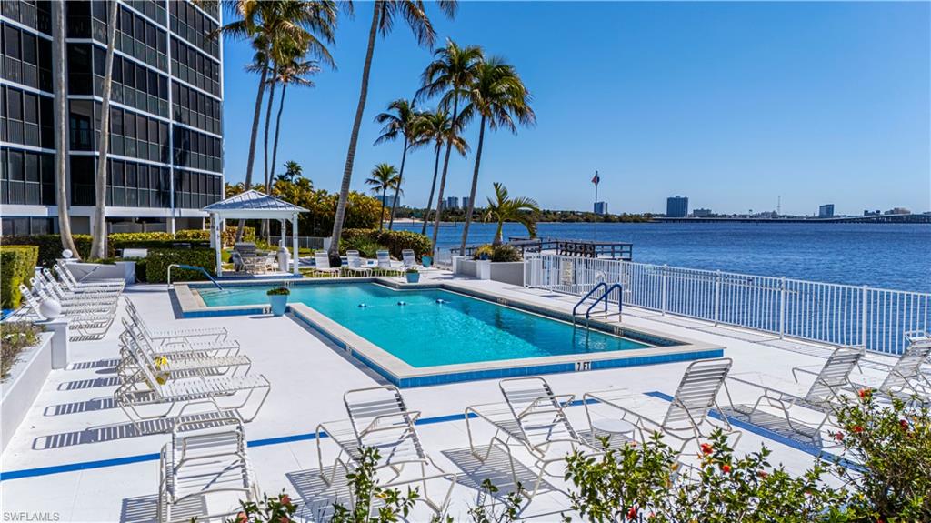 NORTH SHORE PLACE - Residential