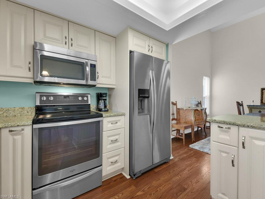 SABAL SPRINGS GOLF AND RACQUET CLUB - Residential