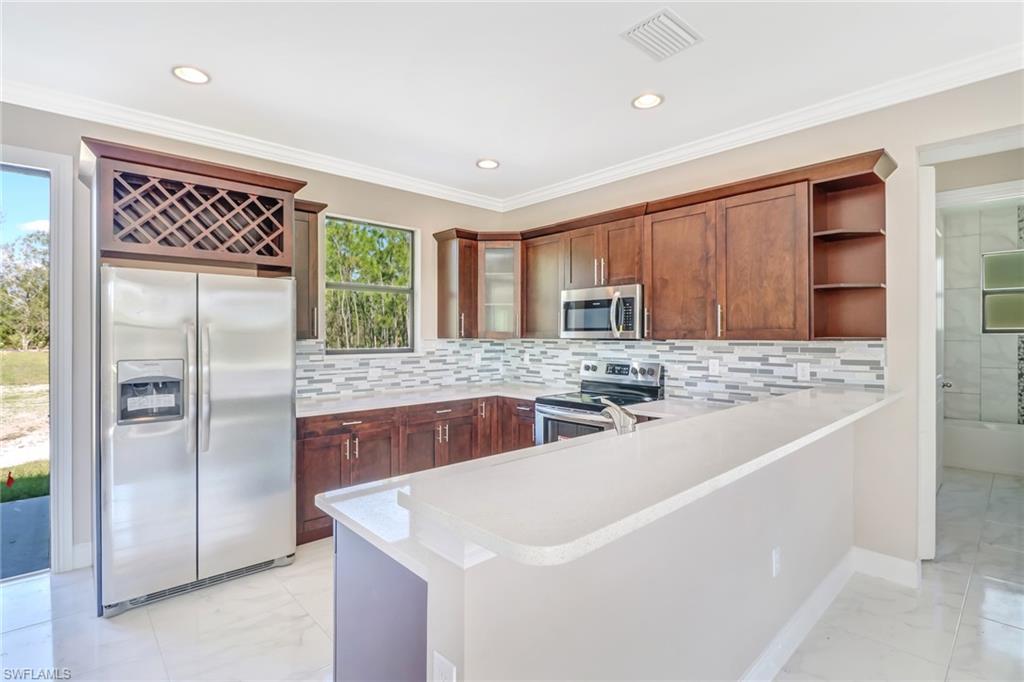 GOLDEN GATE ESTATES - Residential