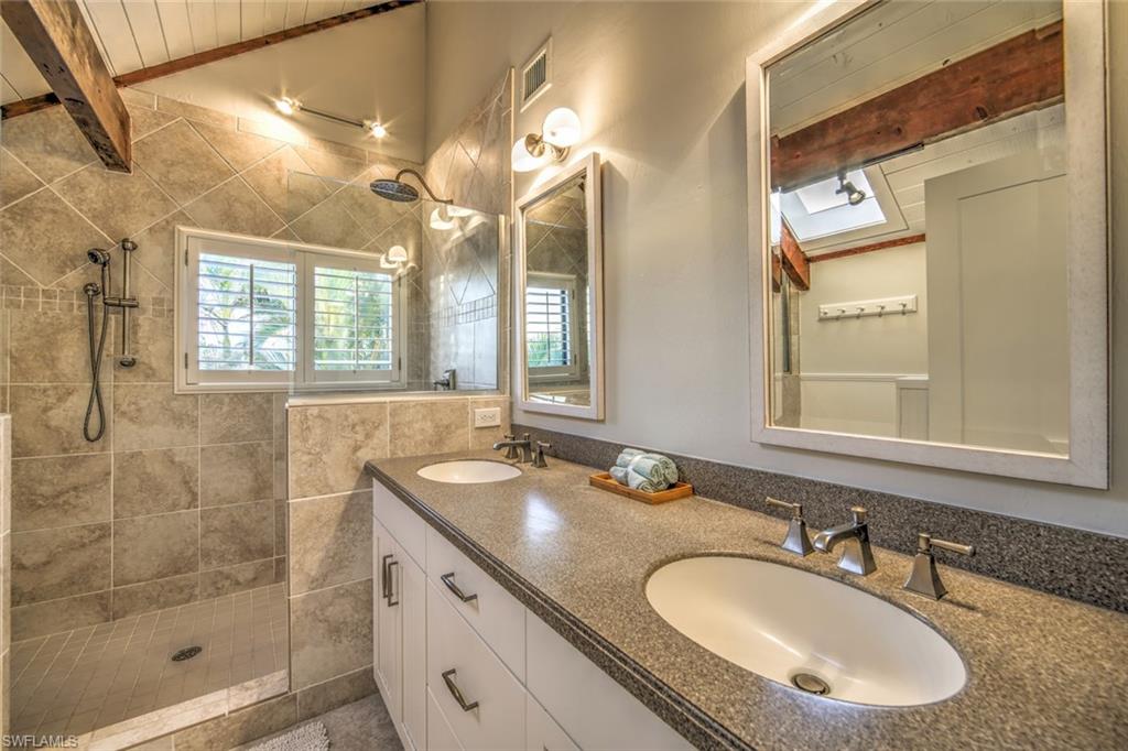 SANIBEL HARBOURS - Residential