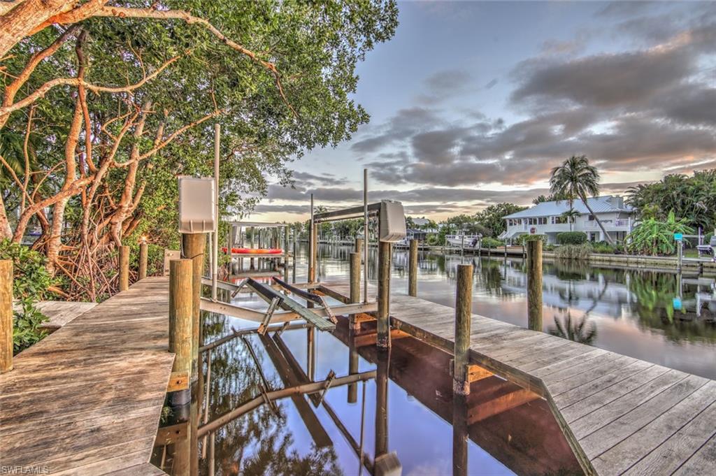 SANIBEL HARBOURS - Residential