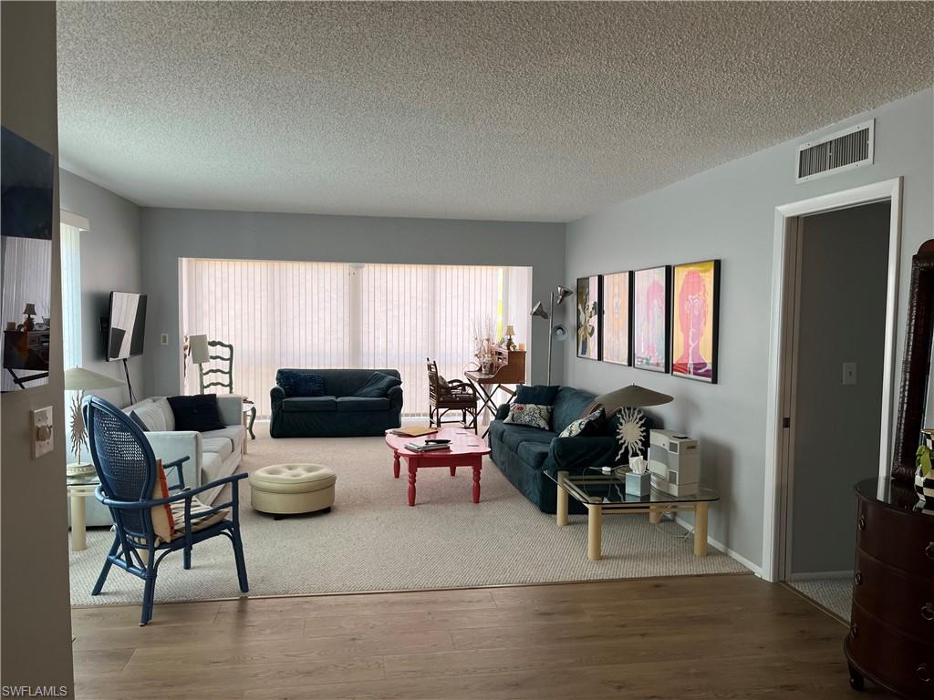 SWAN LAKE CLUB - Residential Lease