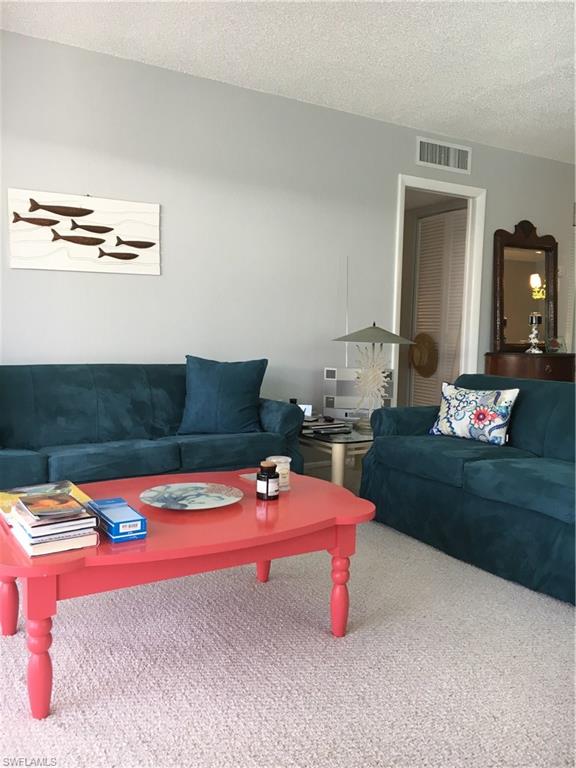 SWAN LAKE CLUB - Residential Lease