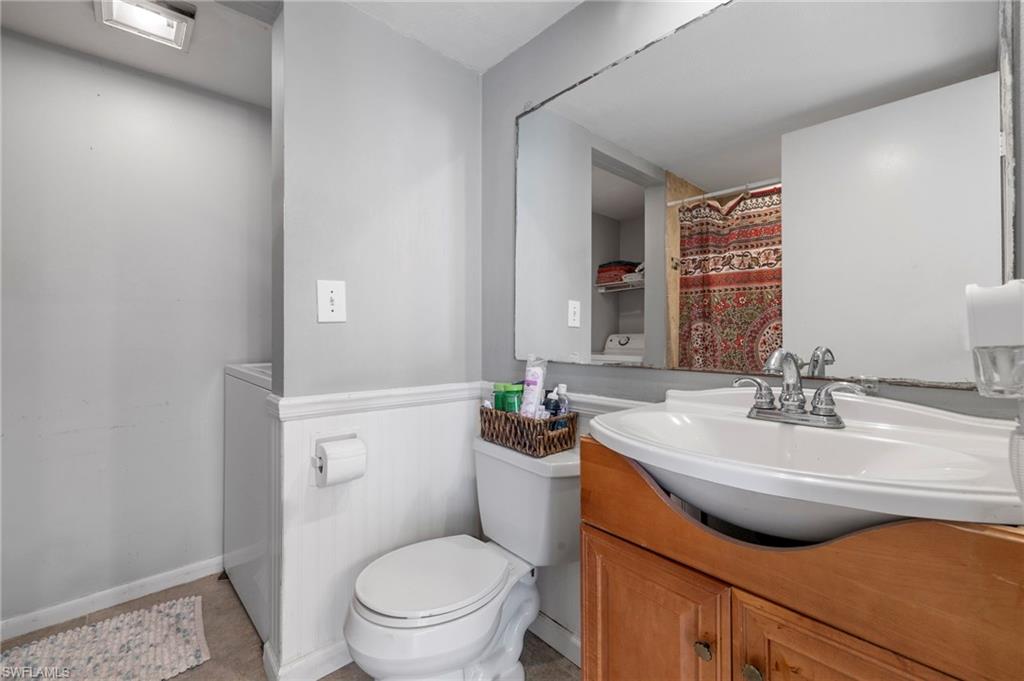 PARKWOODS TOWNHOUSE COMMUNITY - Residential