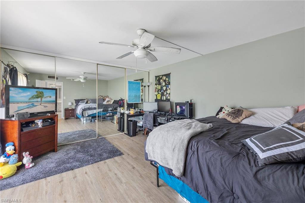 PARKWOODS TOWNHOUSE COMMUNITY - Residential