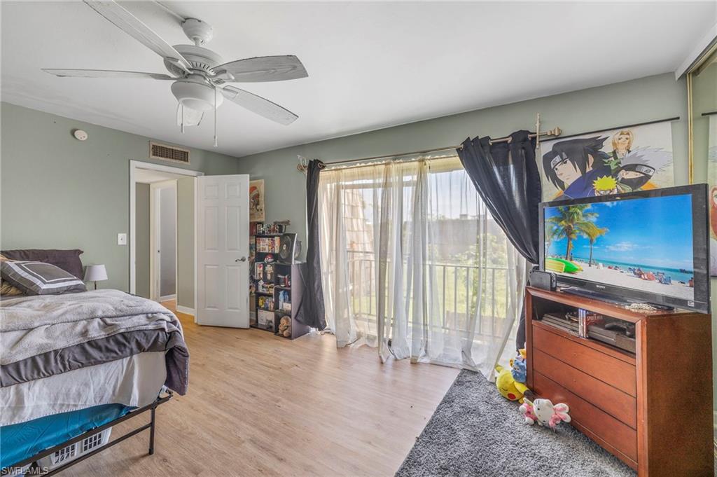 PARKWOODS TOWNHOUSE COMMUNITY - Residential