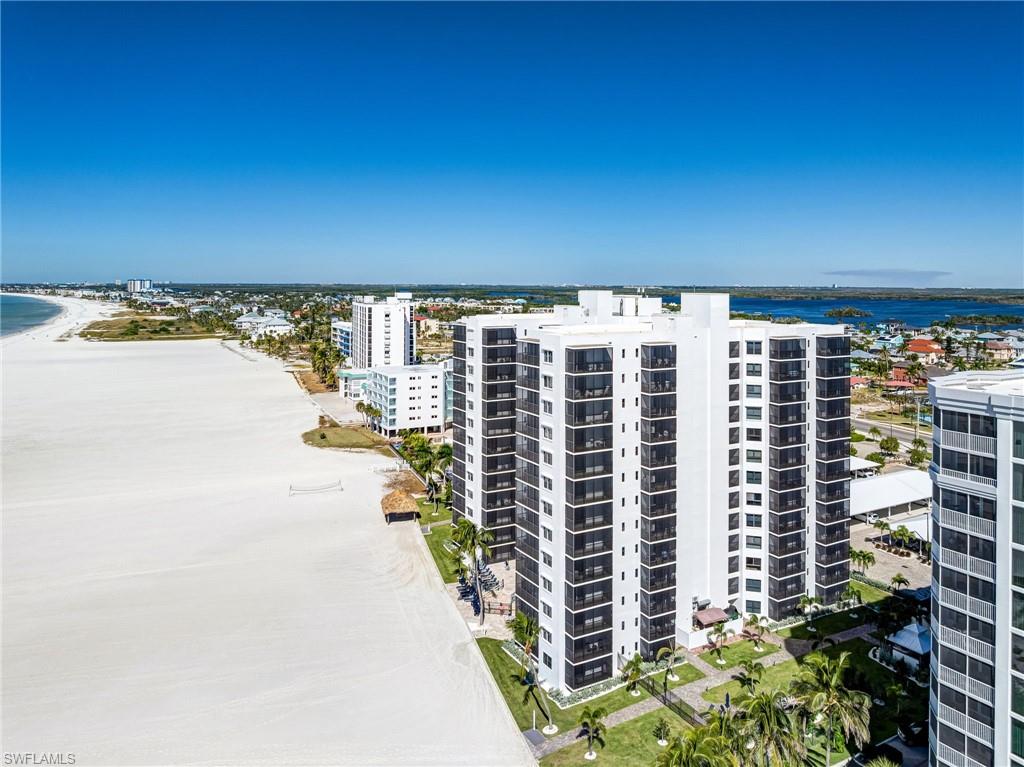 ISLAND WINDS CONDO - Residential