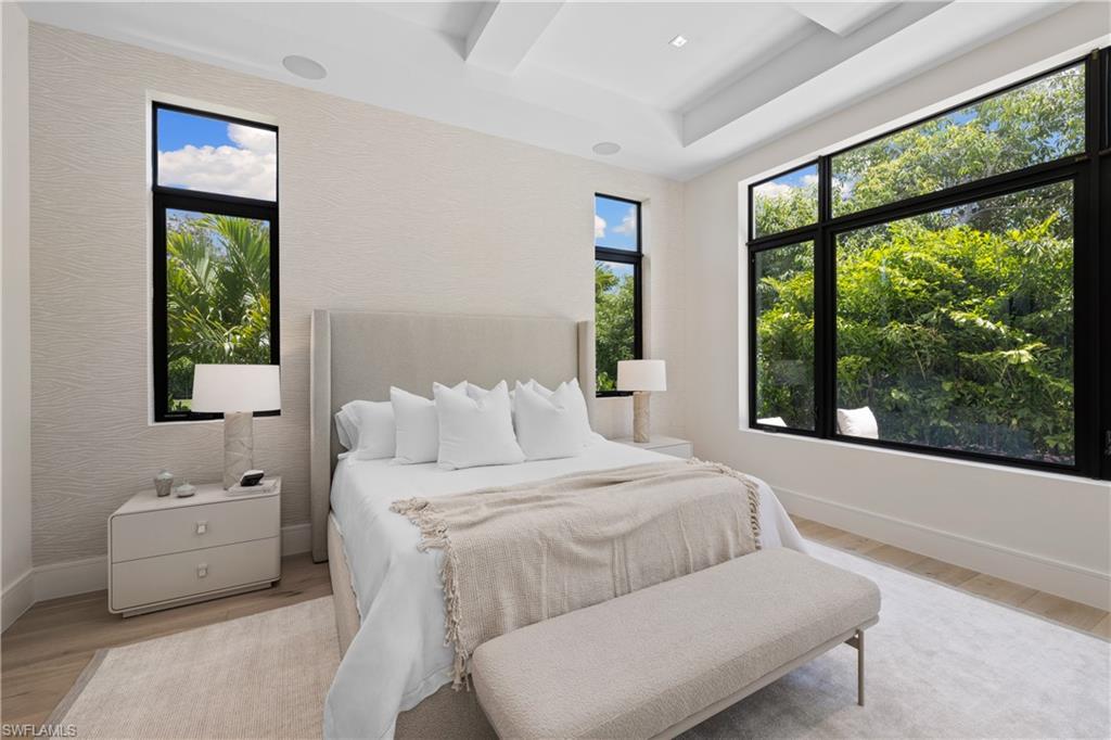 LAKE PARK - Residential