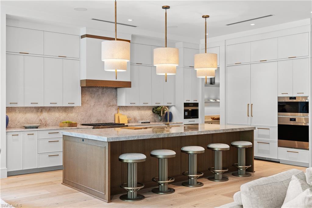 LAKE PARK - Residential