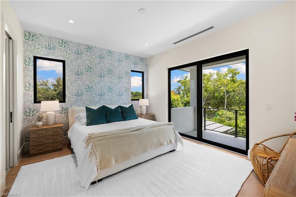 LAKE PARK - Residential