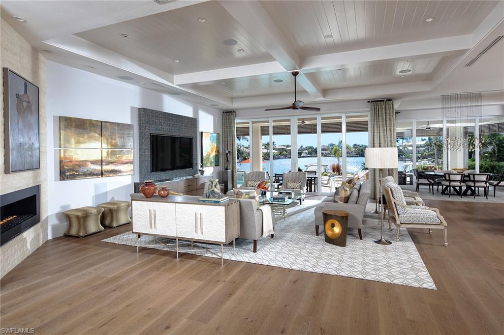 PARK SHORE - Residential