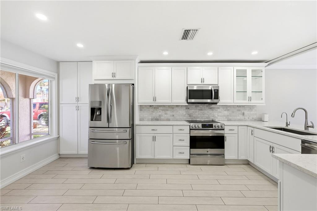 SABAL LAKE - Residential