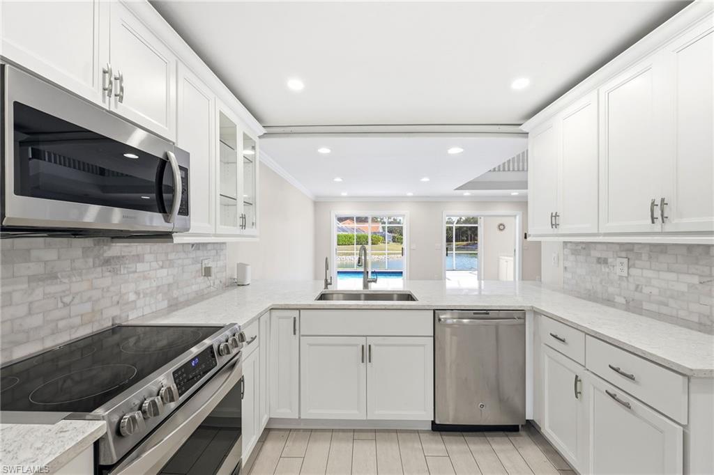 SABAL LAKE - Residential