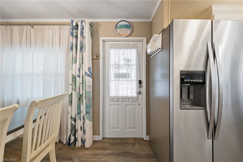 SIX LAKES COUNTRY CLUB - Residential