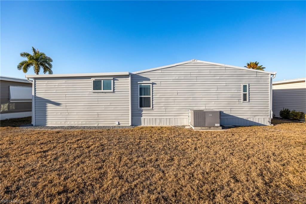 SIX LAKES COUNTRY CLUB - Residential