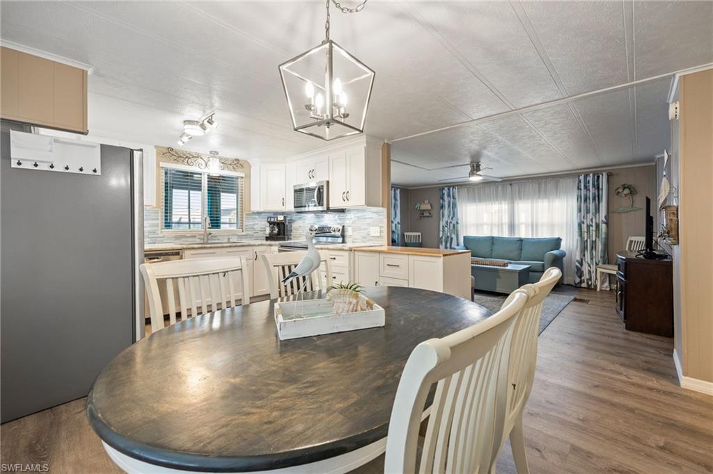 SIX LAKES COUNTRY CLUB - Residential