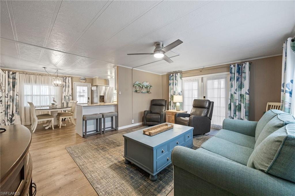 SIX LAKES COUNTRY CLUB - Residential