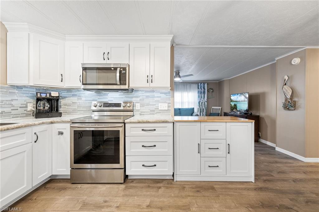 SIX LAKES COUNTRY CLUB - Residential