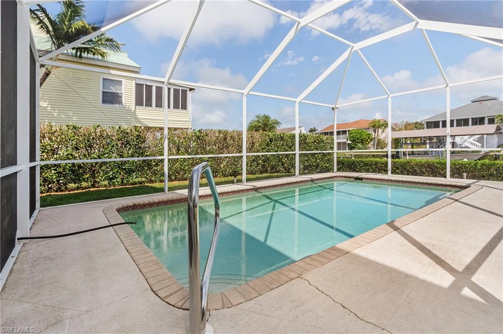 CAPTAINS COVE - Residential