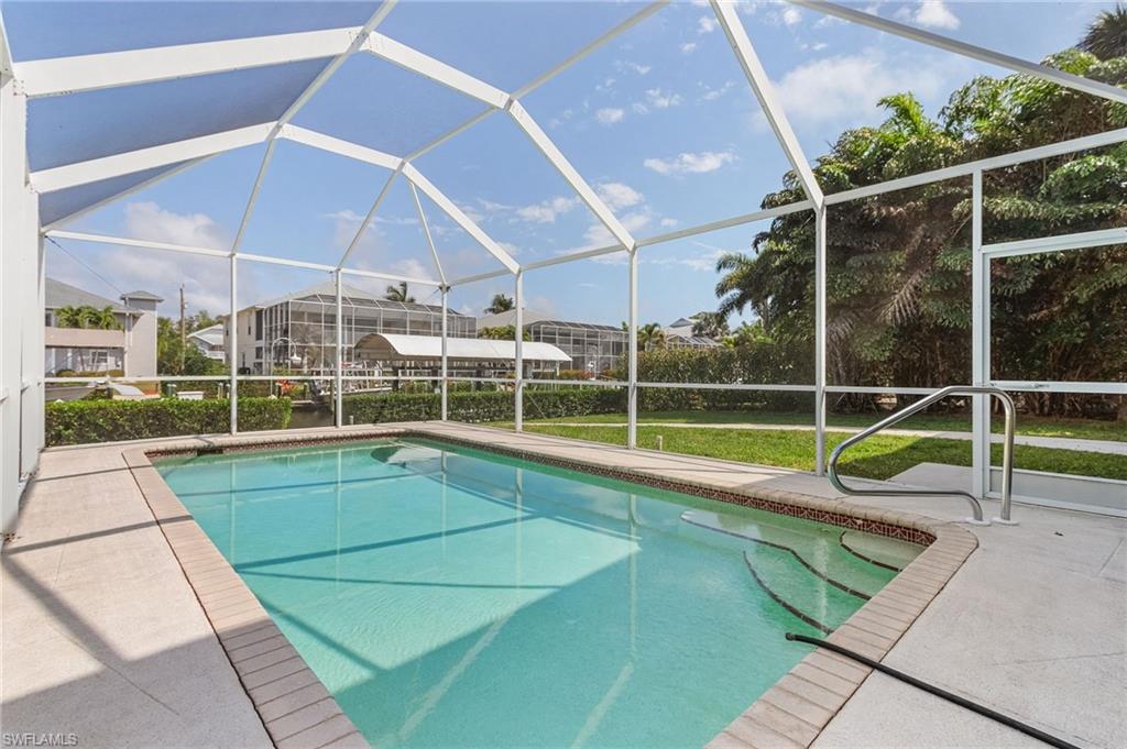 CAPTAINS COVE - Residential