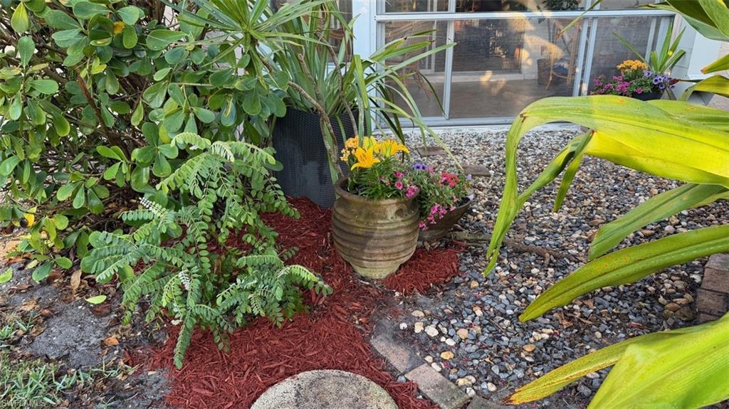 SOUTH POINTE VILLAS CONDO - Residential